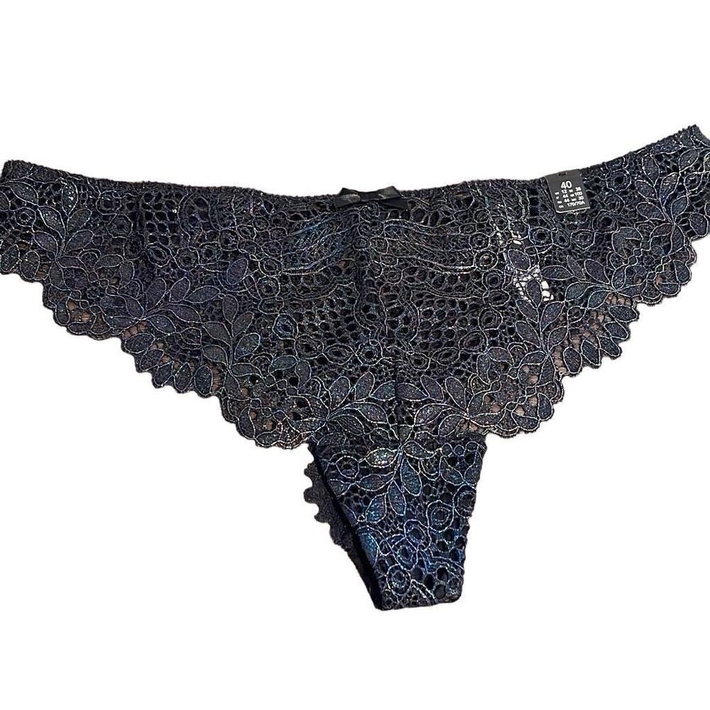 Etam Womens Lace Keyhole Thong Bikini Panty Black Opalescent Size 40 Medium NWOT